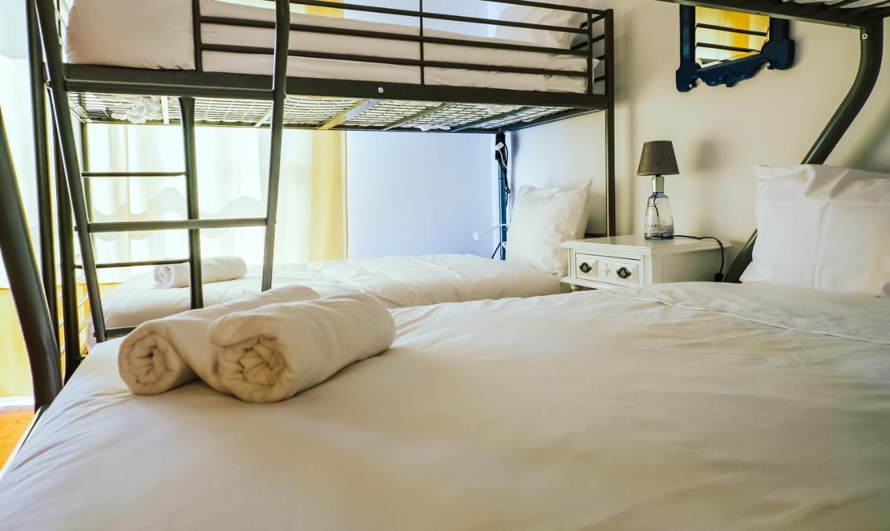 Help Yourself Hostels - Restelo Лиссабон Экстерьер фото