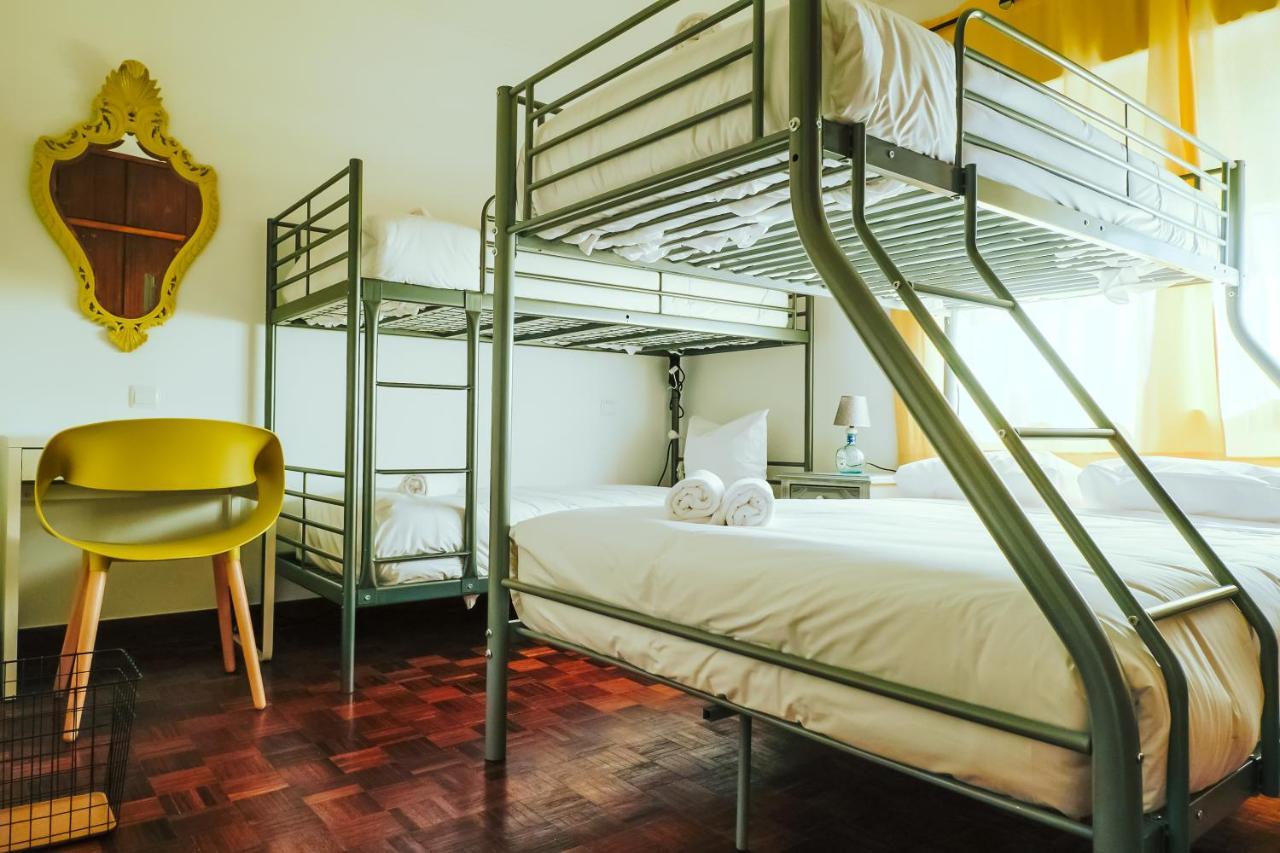 Help Yourself Hostels - Restelo Лиссабон Экстерьер фото
